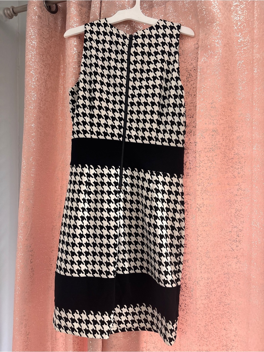 Michael Kors Black & White Houndstooth Midi Sheath Dress - Picture 3 of 4